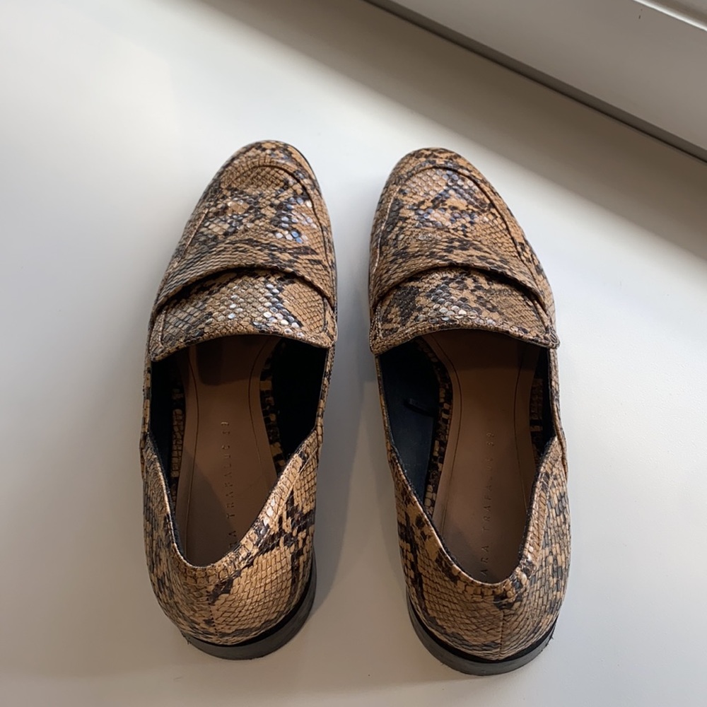 Zara snakeskin loafers. Barely worn - Picture 2 of 3